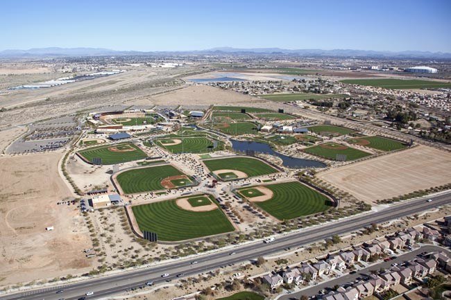 Uniform Services and Rentals in Glendale, Arizona for Automotive, Healthcare, Hospitality, Retail and More