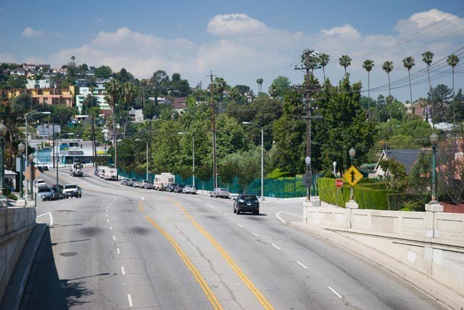 Uniform Services and Rentals in Glendale, California for Automotive, Healthcare, Hospitality, Retail and More