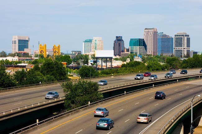 Uniform Services and Rentals in Sacramento, California for Automotive, Healthcare, Hospitality, Retail and More