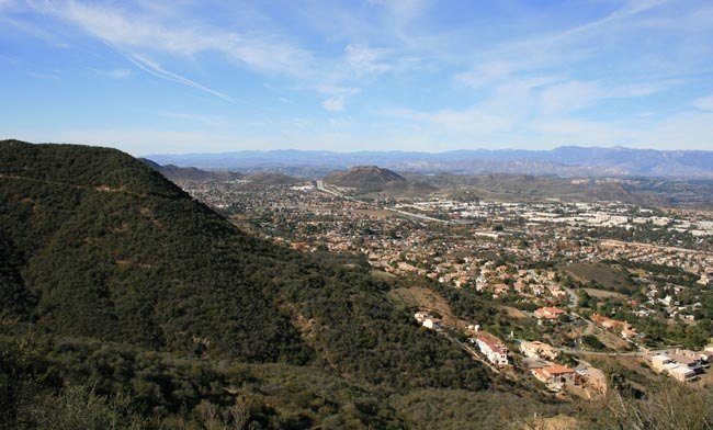Uniform Services and Rentals in Thousand Oaks, California for Automotive, Healthcare, Hospitality, Retail and More