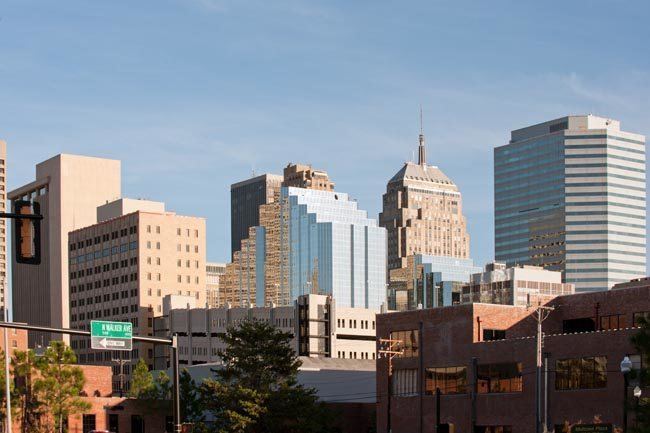 Uniform Services and Rentals in Oklahoma City, Oklahoma for Automotive, Healthcare, Hospitality, Retail and More