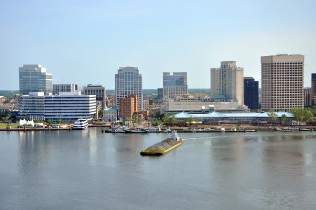 Uniform Services and Rentals in Norfolk, Virginia for Automotive, Healthcare, Hospitality, Retail and More